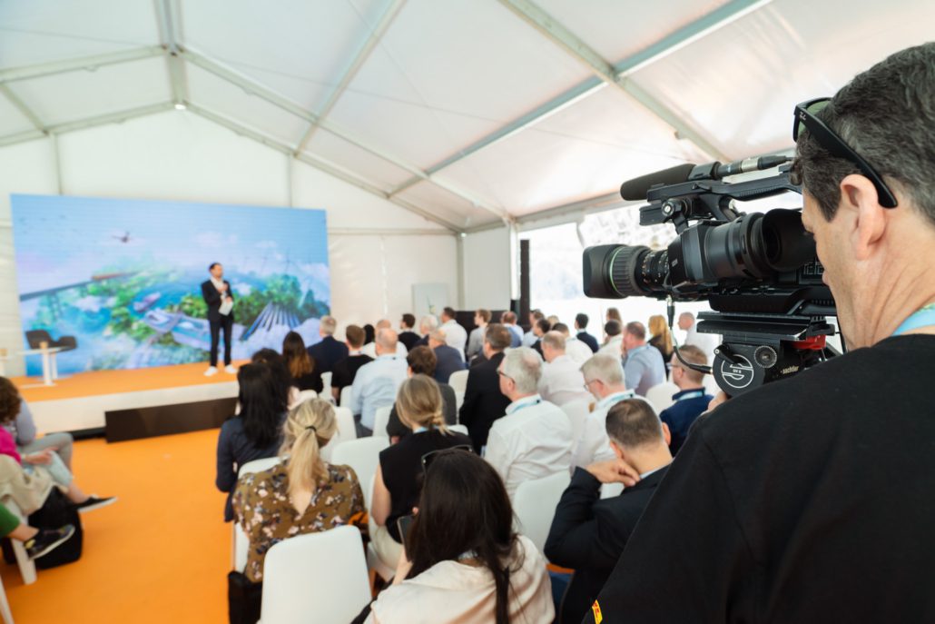 Montaje de equipos de sonido para convenciones y congresos Montaje de equipos de sonido para convenciones y congresos